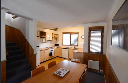 Dinner Plain House | Ringer- High Country Apartment