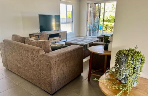 Waterhouse House | Riptide - Pet friendly outside WiFi