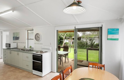 Mylestom Cottage | River Cottage - Stunning views and walking distance to river and beach