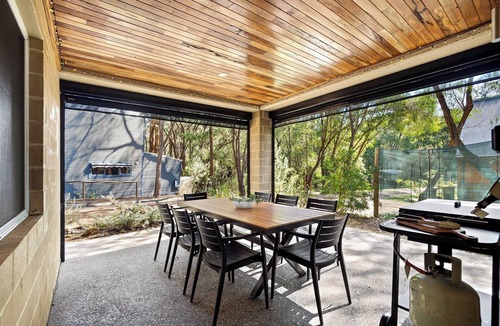 Margaret River Ski Chalet | River Tree Chalet |Home by the River