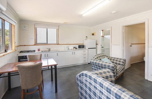 Augusta Cottage | Riverscape Cottage No.4 - Riverscape Cottage No.4 is an easy walk to the Blackwood River