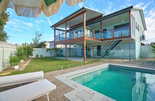 Harrington House | Riverside Retreat