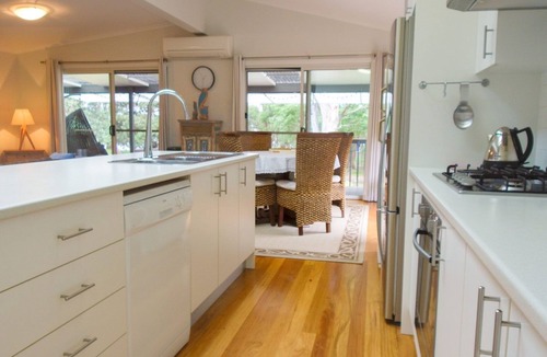 North Haven House | Riverside Retreat - entertainers delight