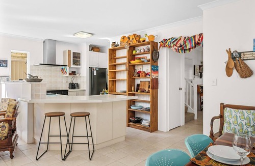 Wilson House | Riverside Retreat Near Curtin Uni & Lo Quay Café