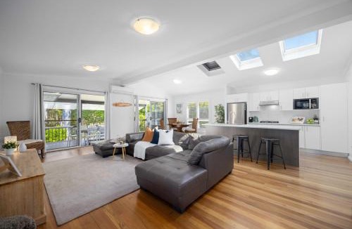 North Haven House | Riverside Retreat North Haven