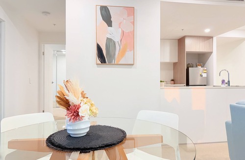 Hamilton Apartment | RiverView Breeze Hamilton 3B2B with Free Parking