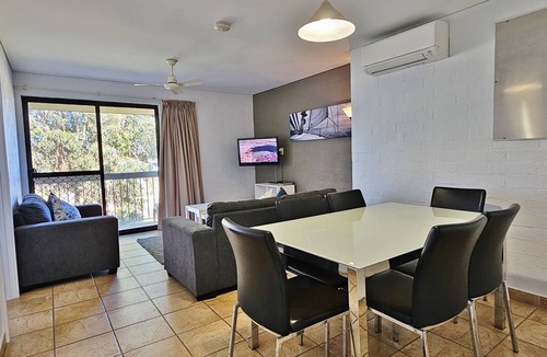 Kalbarri Apartment | Riverview Holiday Waterfront Apt 6 -1st Floor - Kalbarri, WA