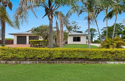 Empire Vale House | Robins Place - Pet Friendly River Retreat