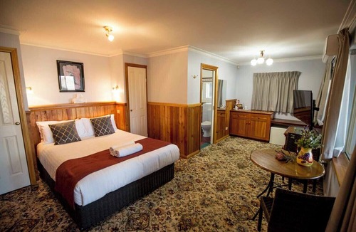 Merimbula House | Robyns Nest Boutique Resort