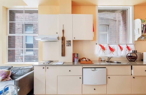Melbourne Central Business District Apartment | Romantic Bohemian Hideaway in the Melbourne CBD