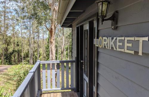 Bandon Grove Ski Chalet | Romantic Cabin Escapes Barrington Tops - Lorikeet