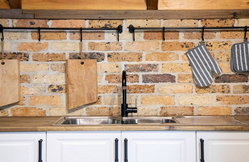 Berrilee House | Romantic, Secluded Retreat With Amazing Views