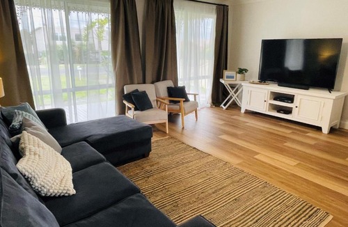 Sanctuary Point House | Rose's Cottage