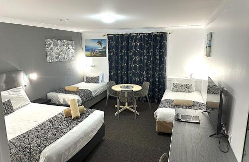 Woolgoolga Hotel | Rosebourne Gardens Motel
