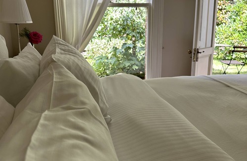 Blackheath House | Rowan Brae Historic Guest House