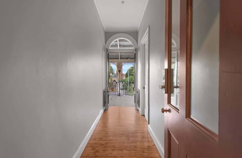 Bathurst Apartment | Royal Apartment 2. Alfresco Balcony. Bathurst CBD