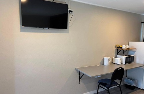 Parkhurst Hotel | Royal oak motel