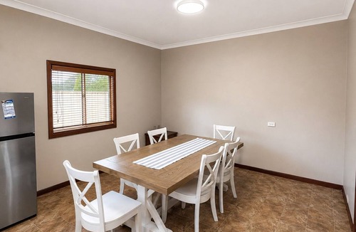 West Busselton House | Rustic Charm with room for the Boat
