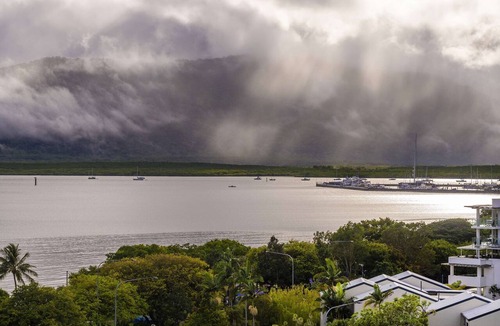 Cairns North Hotel | Rydges Esplanade Resort Cairns