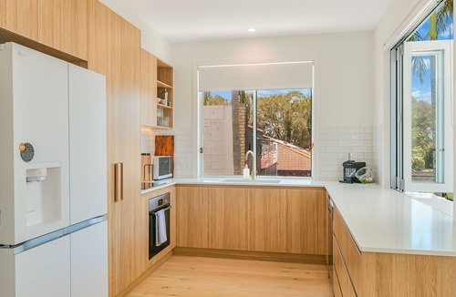 Coolangatta House | Sage on Simpson - Luxury Kirra Beachside - Min. 2 Night Stays - Linen Provided