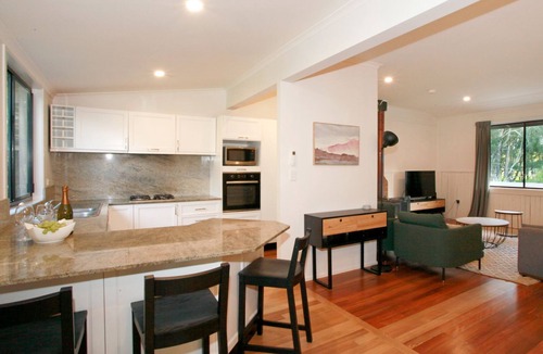 Anna Bay House | Sahara Trails Complex - Coastal countryside escape for the extended family - with horse riding!