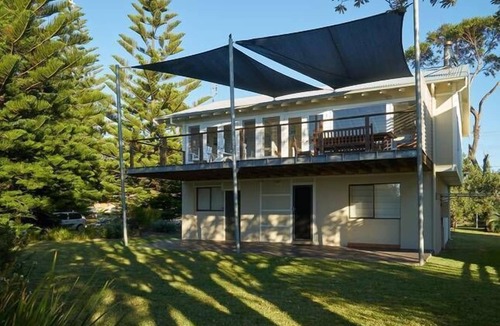 Vincentia House | Sail Away on Jervis Bay