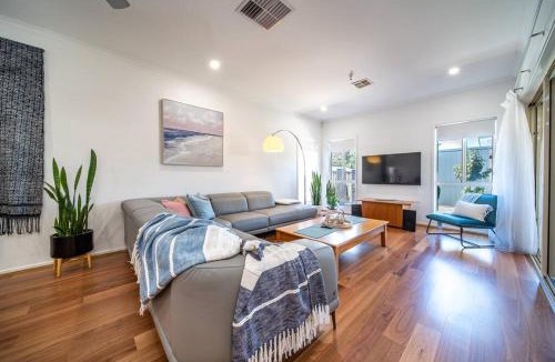 Largs North Villa | Sailors' Retreat - Family Pool Oasis by Largs Beach