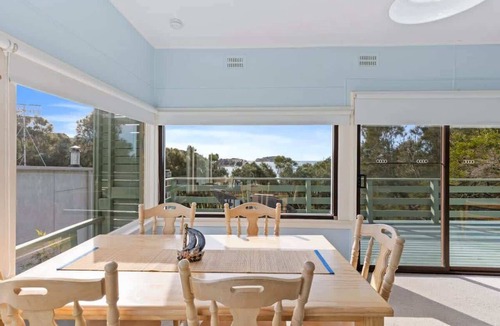 Guerilla Bay House | Salt Shack | Beachfront Retro Escape + Pets