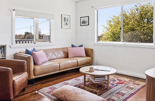 Angourie House | Salt Shack - Classic Angourie Beach Cottage Steps from Spooky Beach - Holiday Yamba