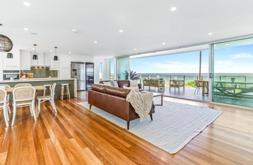Sunrise Beach House | Saltwater, Sunrise Beach
