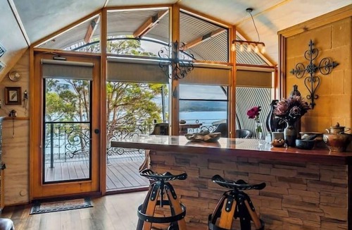 Adventure Bay Cabin | Sanctuary Bruny Island - 2 Domes