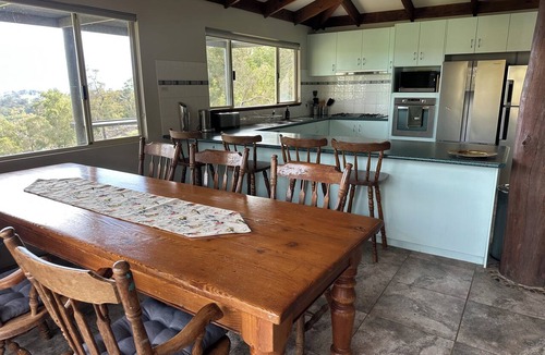 Hoffman House | Sanctuary bush retreat.