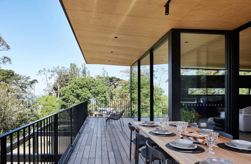 Mornington Peninsula House | Sand Steps (Heated Pool)