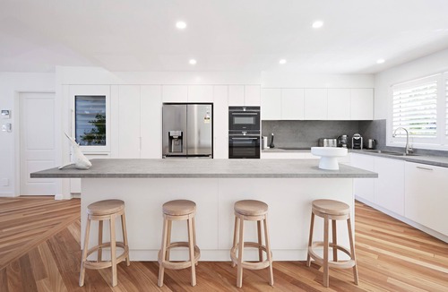 Forresters Beach House | Santai - Pool, Heated Spa, Metres from the beach