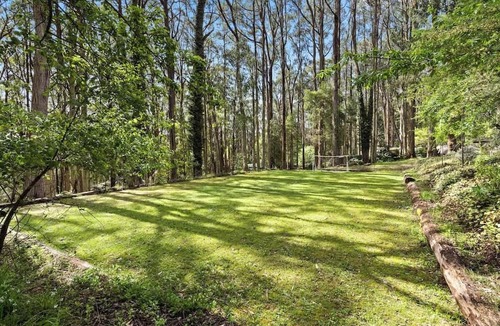 Sassafras House | Sassafras 4BR retreat on 2.5 acres w firepit