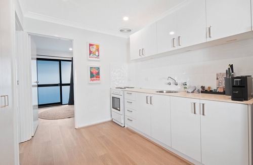 Scarborough Apartment | Scarborough Beach Escape NEW