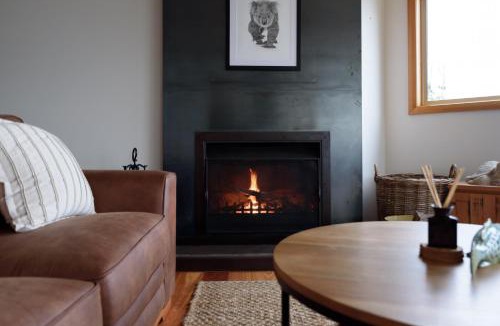 Gordon House | Scenic Getaway with Breathtaking Water Views