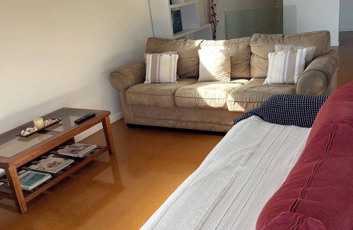 Sunderland Bay House | Sea Breeze Charming House to stay for family getaways