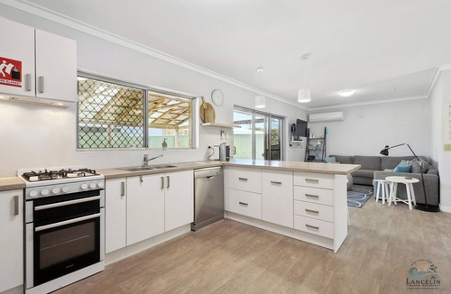 Lancelin House | Sea Chain: 4 BR, 2 BA House in Lancelin, Sleeps 10