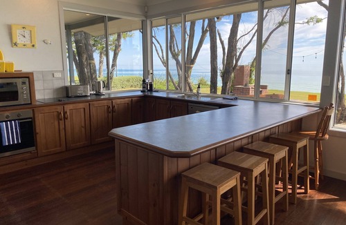 Siesta Park House | Sea'esta Sands - Absolute Beachfront Property