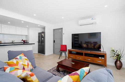 Marmion House | Sea La Vie - The Watch!