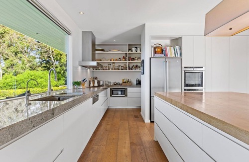 Flinders House | Sea View is the perfect Flinders family getaway