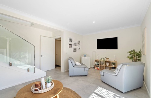 Forster House | Seaclusions - 250m to South One Mile Beach
