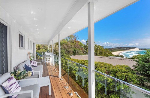 Forster House | Seaclusions - 250m to South One Mile Beach