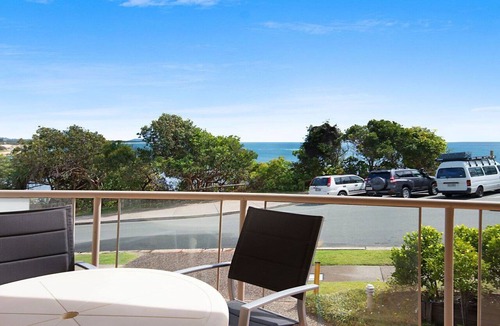Moffat Beach Apartment | Seacrest Unit 1 Moffat Beach QLD