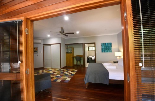 Mission Beach Bed & Breakfast | Sealords