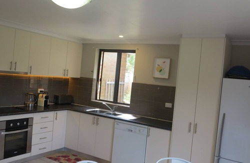 Copacabana House | Seas the Day- 150metres to the Beach