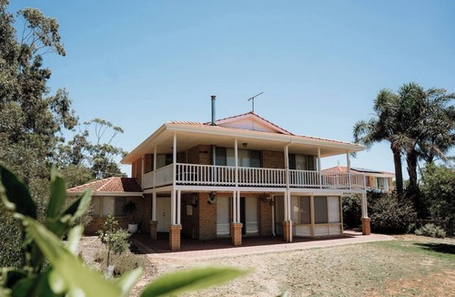 Eagle Bay House | Seascape—Coastal Adventure & Ocean Vistas