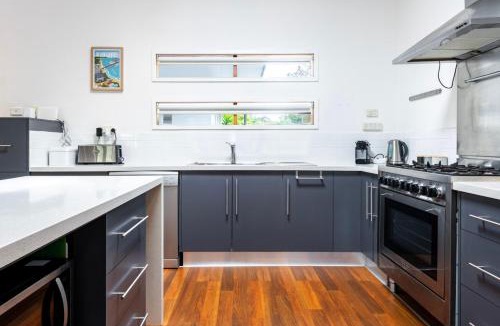 Blairgowrie House | Seashell Stay on Adelaide