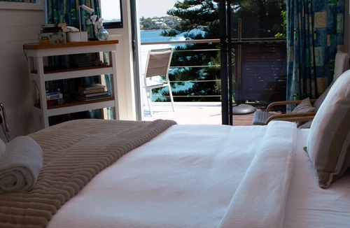 Bundeena House | Seaside Cottage
